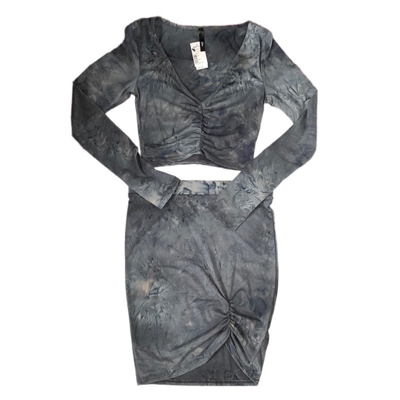 Hottie Skirt Set Tie Dye Ruched - Picture 1 of 11